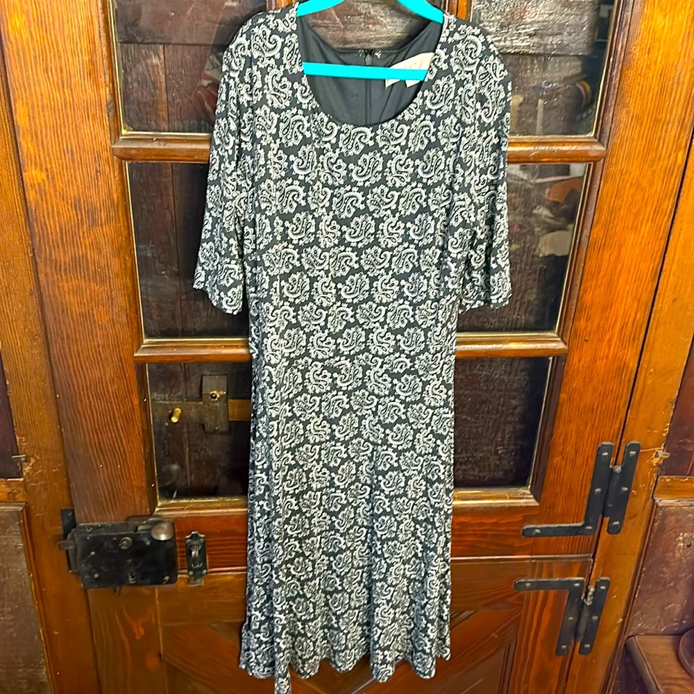 NWT Ann Taylor LOFT Floral Motif Paisley Dress, sz S